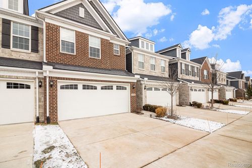 43642 Chancellor Ln, Novi, MI, 48375-3012 | Card Image