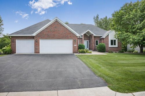 8776 Blackoaks Ln N, Maple Grove, MN, 55311-1471 | Card Image