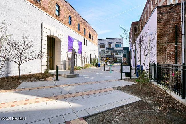 1354 - 240 N Water St, Condo with 2 bedrooms, 3 bathrooms and 2 parking in Wilmington NC | Image 32