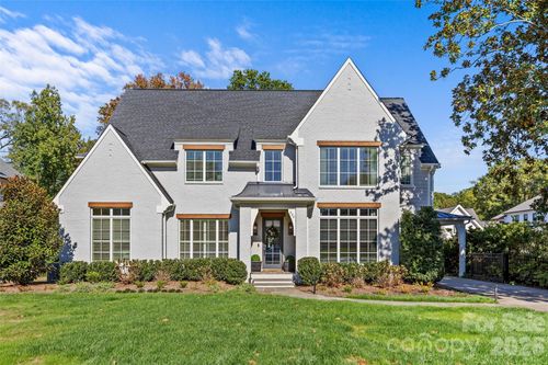 222 Anthony Cir, Charlotte, NC, 28211-1418 | Card Image