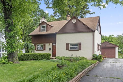 664 Brookside Dr, Columbus, OH, 43209-2245 | Card Image