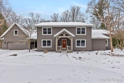 6142 Scenic Woods Cir N, Muskegon, MI, 49445-8823 | Card Image