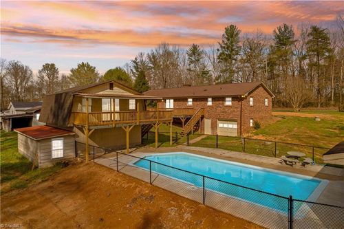 1804 Clingman Rd, Ronda, NC, 28670-8996 | Card Image