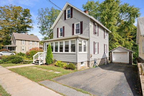 152 Union St, Deep River, CT, 06417-1749 | Card Image