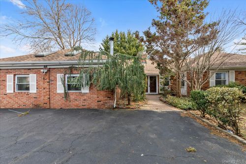 84 Horton Pl, Syosset, NY, 11791-2616 | Card Image