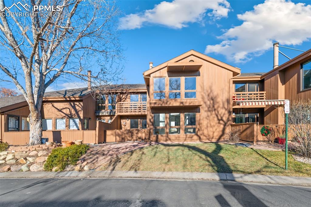 Wood Ave, Colorado Springs, CO 80907