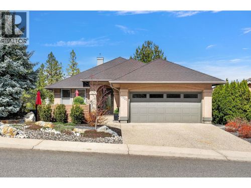 3925 Gallaghers Cir, Kelowna, BC, V1W3Z9 | Card Image