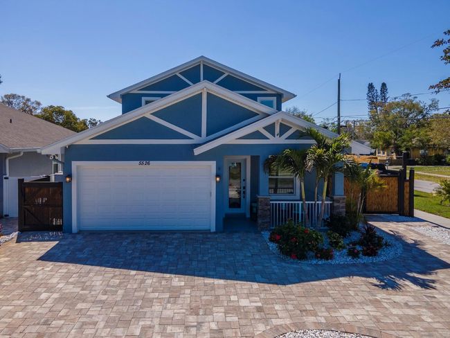FRONT VIEW OF HOME - LARGE CIRCLE DRIVEWAY | Image 52