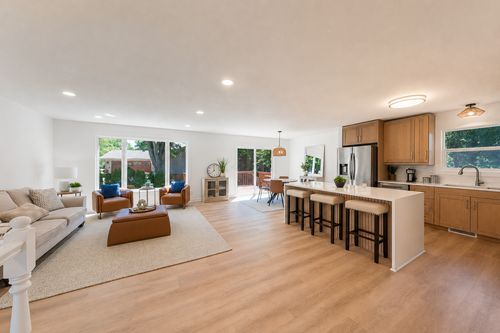 12903 Apple View Ln, Burnsville, MN, 55337-3714 | Card Image