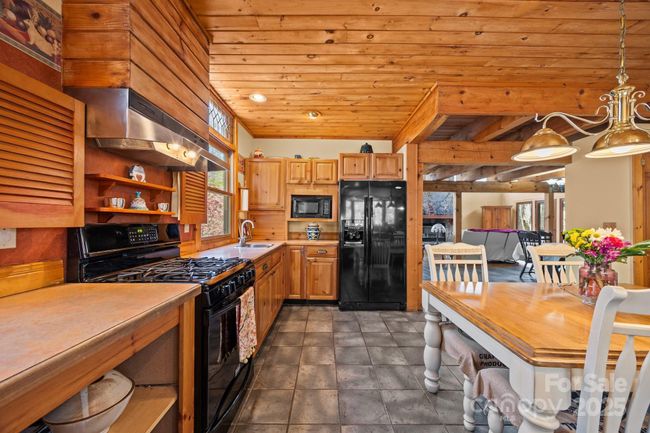 63 Chestnut Forest Rd, House other with 3 bedrooms, 3 bathrooms and null parking in Fairview NC | Image 15