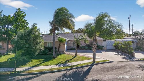 2422 Bern Ln, Santa Ana, CA, 92706-1203 | Card Image