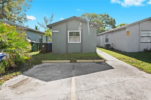 1022 Nw 6th Ave, Fort Lauderdale, FL, 33311-6242 | Card Image
