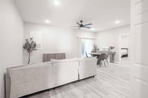 8309-2101 Reinke Rd, Waller, TX, 77484 | Card Image