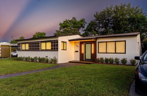 1000 Nw 198th St, Miami Gardens, FL, 33169-3015 | Card Image