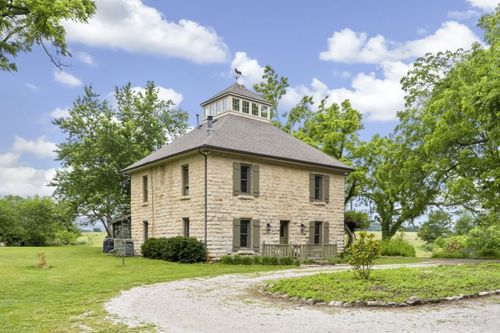 2597 County Road 327, Berryville, AR, 72616-9496 | Card Image