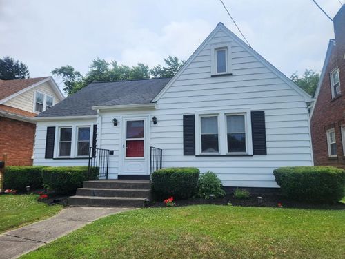 933 E 31st St, Erie, PA, 16504-1311 | Card Image