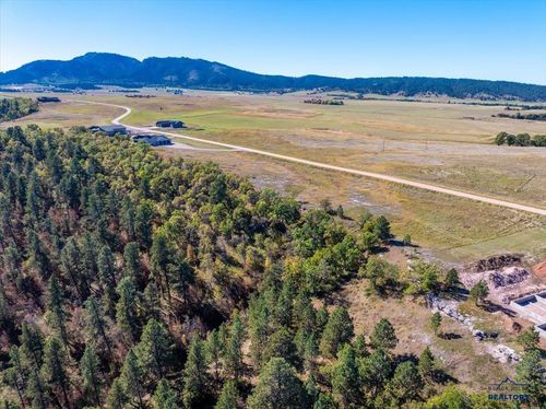 22992 Cedar Berry Ave, Spearfish, SD, 57783-1654 | Card Image