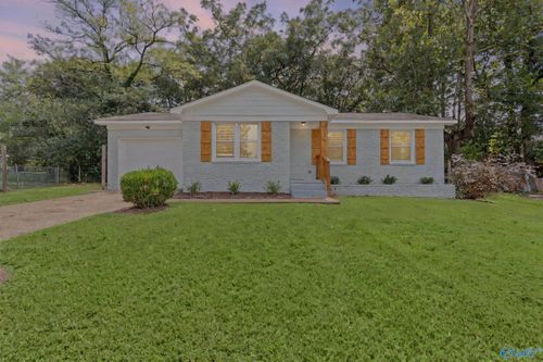 3210 Tucker Dr Nw, Huntsville, AL, 35810-3120 | Card Image