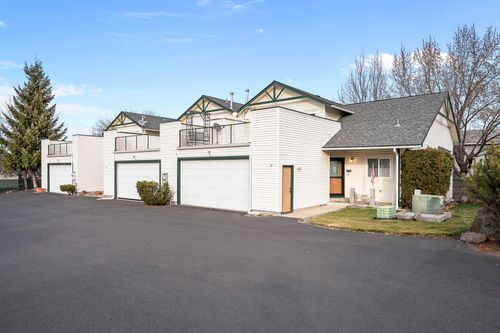 unit-17-438 Nw 19th St, Redmond, OR, 97756-8481 | Card Image