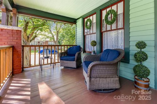401 7th St, Spencer, NC, 28159-2147 | Card Image