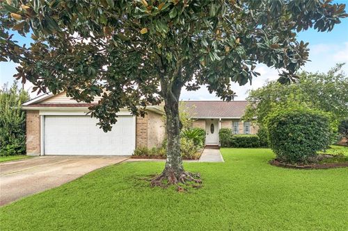 206 Brian Dr, Slidell, LA, 70458-1426 | Card Image