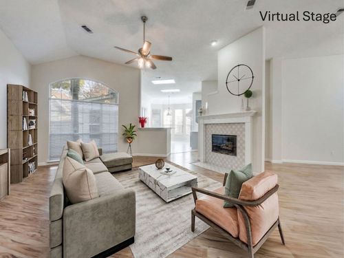 214 Jennifer Ln, Arlington, TX, 76002-2792 | Card Image