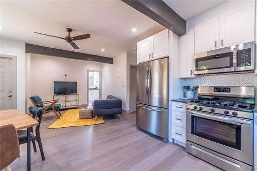 unit-b-3007 E 14th 1/2 St, Austin, TX, 78702-1601 | Card Image