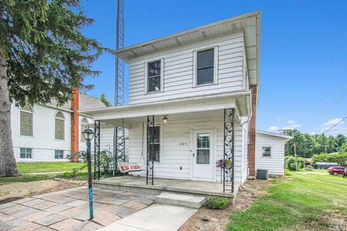 225 E Adams St, Roann, IN, 46974-9457 | Card Image