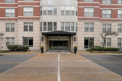 323-300 Mamaroneck Avenue, White Plains, NY, 10604 | Card Image