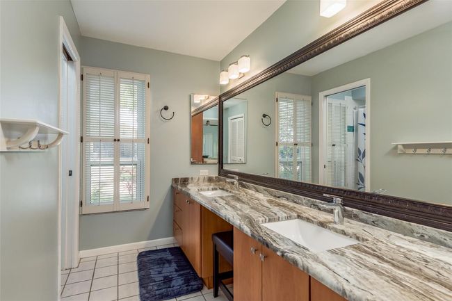 Downstairs Master Bath | Image 21