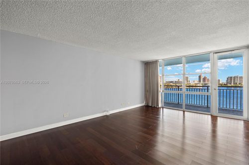 901-301 174th St, Sunny Isles Beach, FL, 33160-3206 | Card Image