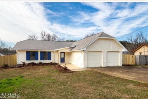 333 Gary Daniels Dr, Byram, MS, 39272-5799 | Card Image