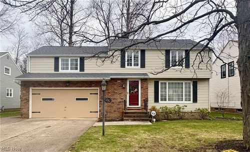 4781 Dorshwood Rd, South Euclid, OH, 44121-3841 | Card Image