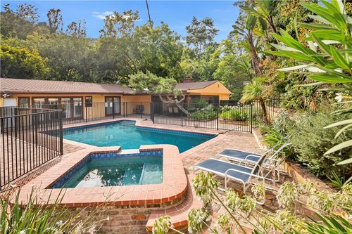 2500 Benedict Canyon Dr, Beverly Hills, CA, 90210-1021 | Card Image