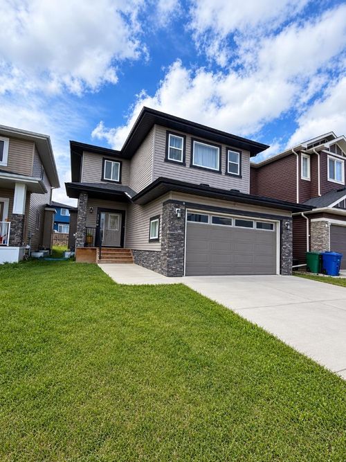 251 Bayview St Sw, Airdrie, AB, T4B4G2 | Card Image