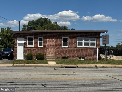 4201 Edgmont Ave, BROOKHAVEN, PA, 19015-2315 | Card Image