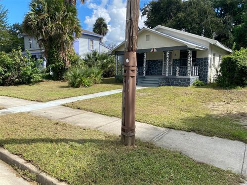 1121 S Locust Avenue, SANFORD, FL, 32771 | Card Image