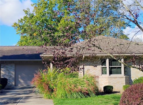 1364 Oak St Nw, New Philadelphia, OH, 44663-1341 | Card Image