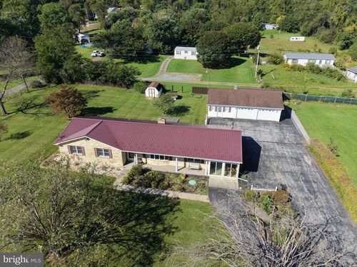 469 Path Valley Rd, FORT LOUDON, PA, 17224-9795 | Card Image