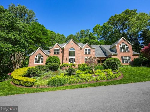 5826 Hannora Ln, FAIRFAX STATION, VA, 22039-1429 | Card Image