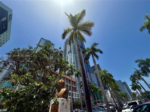 3907-253 Ne 2nd St, Miami, FL, 33132-2285 | Card Image