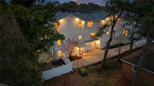 3734 Chesterfield Ave, Virginia Beach, VA, 23455-2940 | Card Image