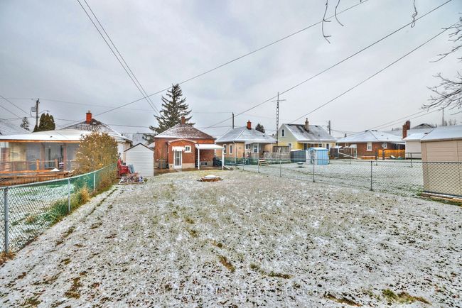 10 Fairburn Ave, House other with 2 bedrooms, 2 bathrooms and 3 parking in Saint Catharines ON | Image 24