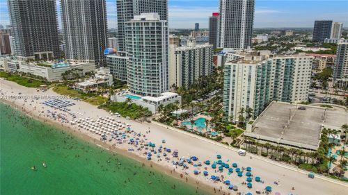 3r-4001 S Ocean Dr, Hollywood, FL, 33019-3019 | Card Image