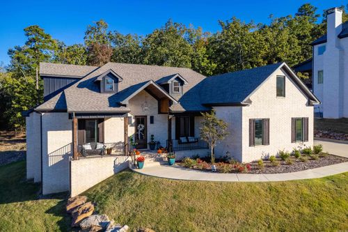 19016 Waterview Meadow Ln, Roland, AR, 72135-8068 | Card Image