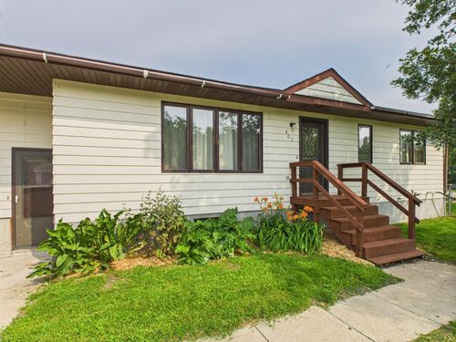 408 6th Ave Sw, Warroad, MN, 56763-2529 | Card Image