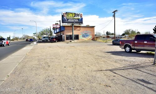 701 N Solano Dr, Las Cruces, NM, 88001-2758 | Card Image
