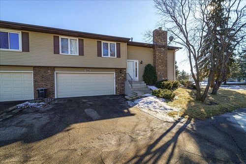 10390 Juniper Ln, Eden Prairie, MN, 55347-4528 | Card Image