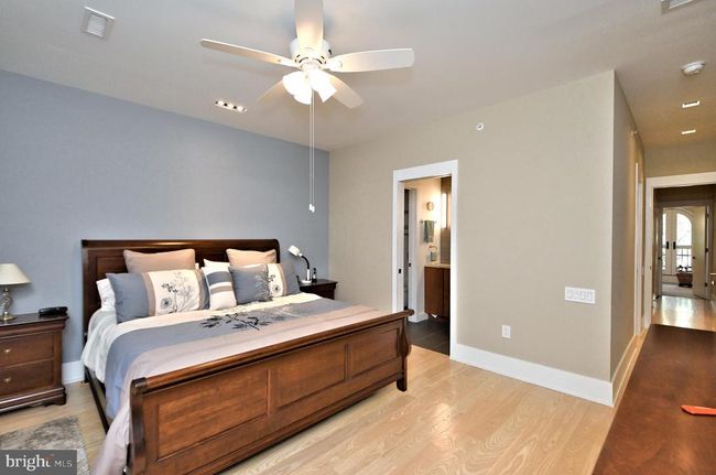 107 S Van Pelt St, Townhouse with 3 bedrooms, 4 bathrooms and null parking in PHILADELPHIA PA | Image 11