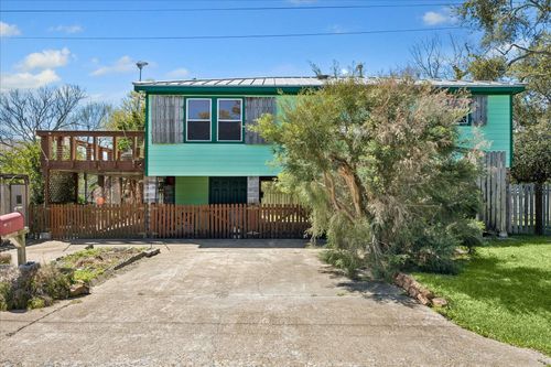 1009 3rd St, Seabrook, TX, 77586-3842 | Card Image